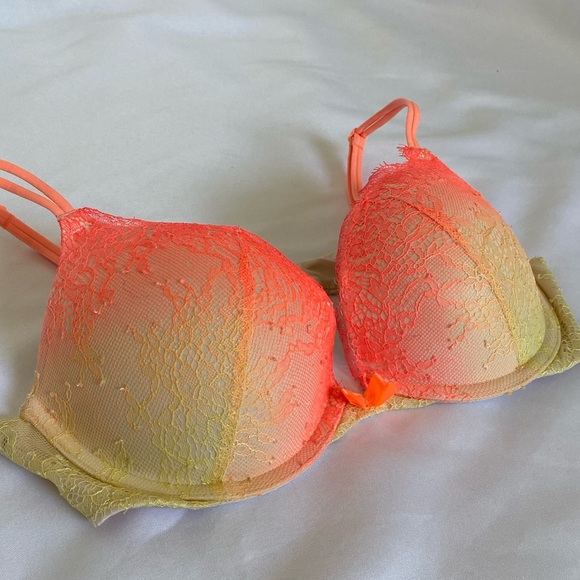 Victoria's Secret Other - Victoria’s Secret Very Sexy Push-Up Bra